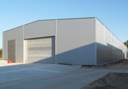 kopen Windbestendige geprefabriceerde staalconstructie Metalen boerderijen schuren bouwgebouwen online vervaardiging