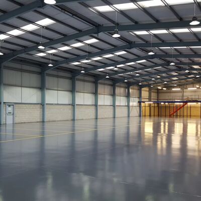 Mua Xưởng lắp ghép giá rẻ Kết cấu thép tiền chế Nhà kho mô-đun Nhà kho kim loại Xây dựng nhà kho sản xuất trực tuyến