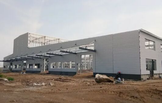 acheter Hangar préfabriqué métallique léger avec certificat CE fabrication en ligne