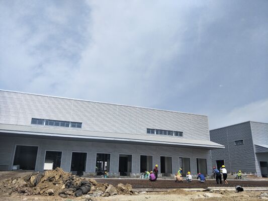 Buy Corrosion Resistant Prefabricated Steel Warehouse with High Seismic Zone Design and Light Weight Construction online manufacture