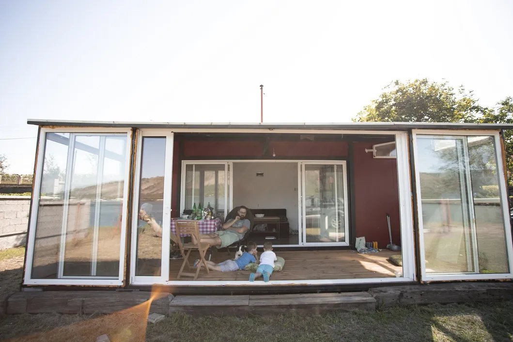 Light Steel Structures Dormitory Container House Fire Resistant Prefabricated 24