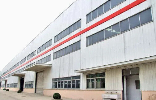 مبنى ورشة عمل هيكلية فولاذية خفيفة الوزن مسبقة الصنع