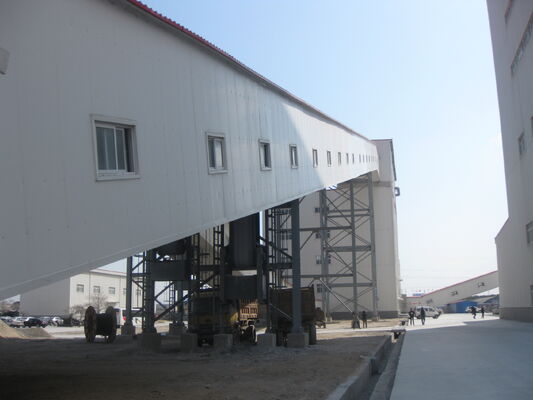 Prefab Steel Warehouse with Hot-dip Galvanized Frame, Large Clear Span, and Bolt Assembly for Quick Installation