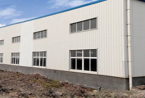 Pre-engineered Steel Structure Building with 50 Years Life Cycle, Quick Erection, and High Corrosion Resistance